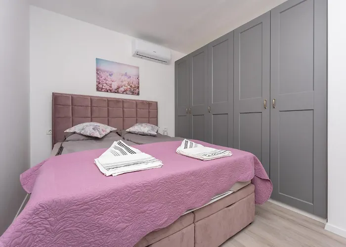 4 Bedroom Gorgeous In