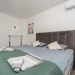 Lovely In With Wifi Korlat