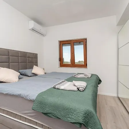 4 Bedroom Gorgeous In * Korlat