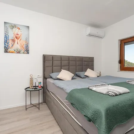 4 Bedroom Gorgeous In * Korlat