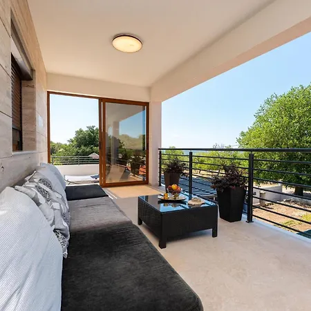 4 Bedroom Gorgeous In 아파트