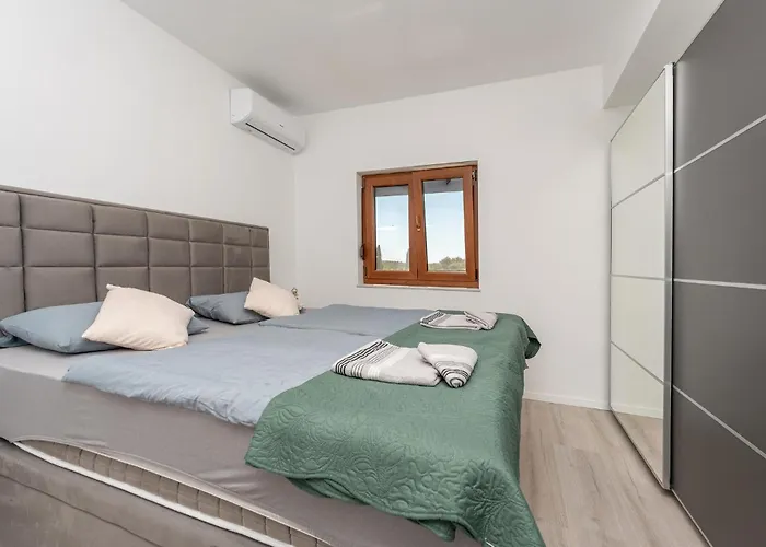 4 Bedroom Gorgeous In * Korlat