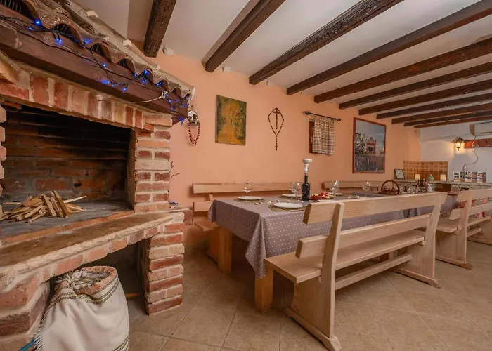 4 Bedroom Gorgeous In Korlat